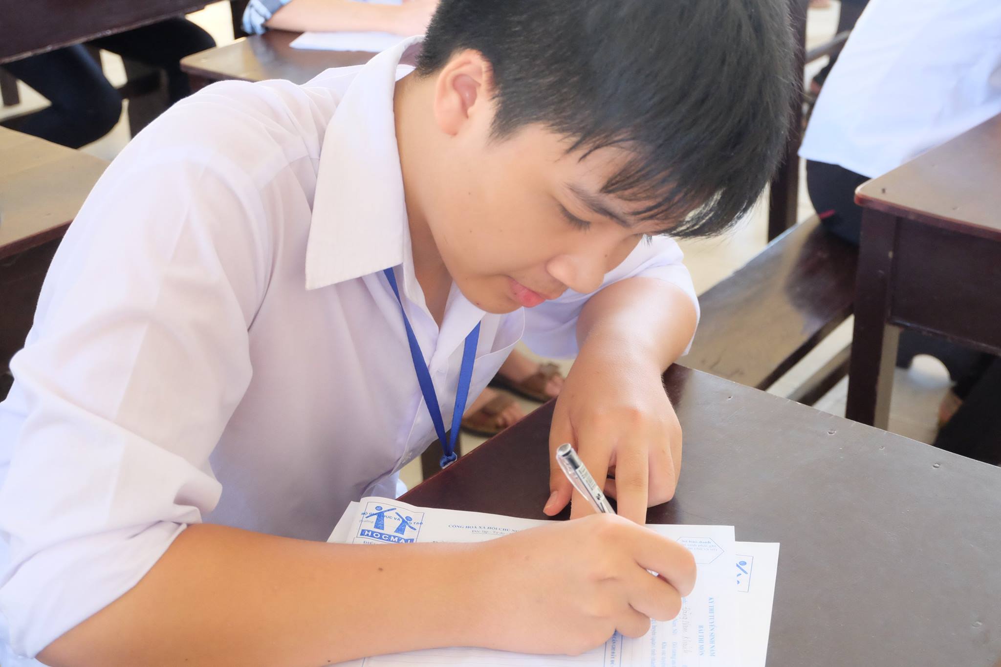 Kỳ thi vào 10 gây nhiều áp lực cho BJ888 Đăng Nhập và phụ huynh