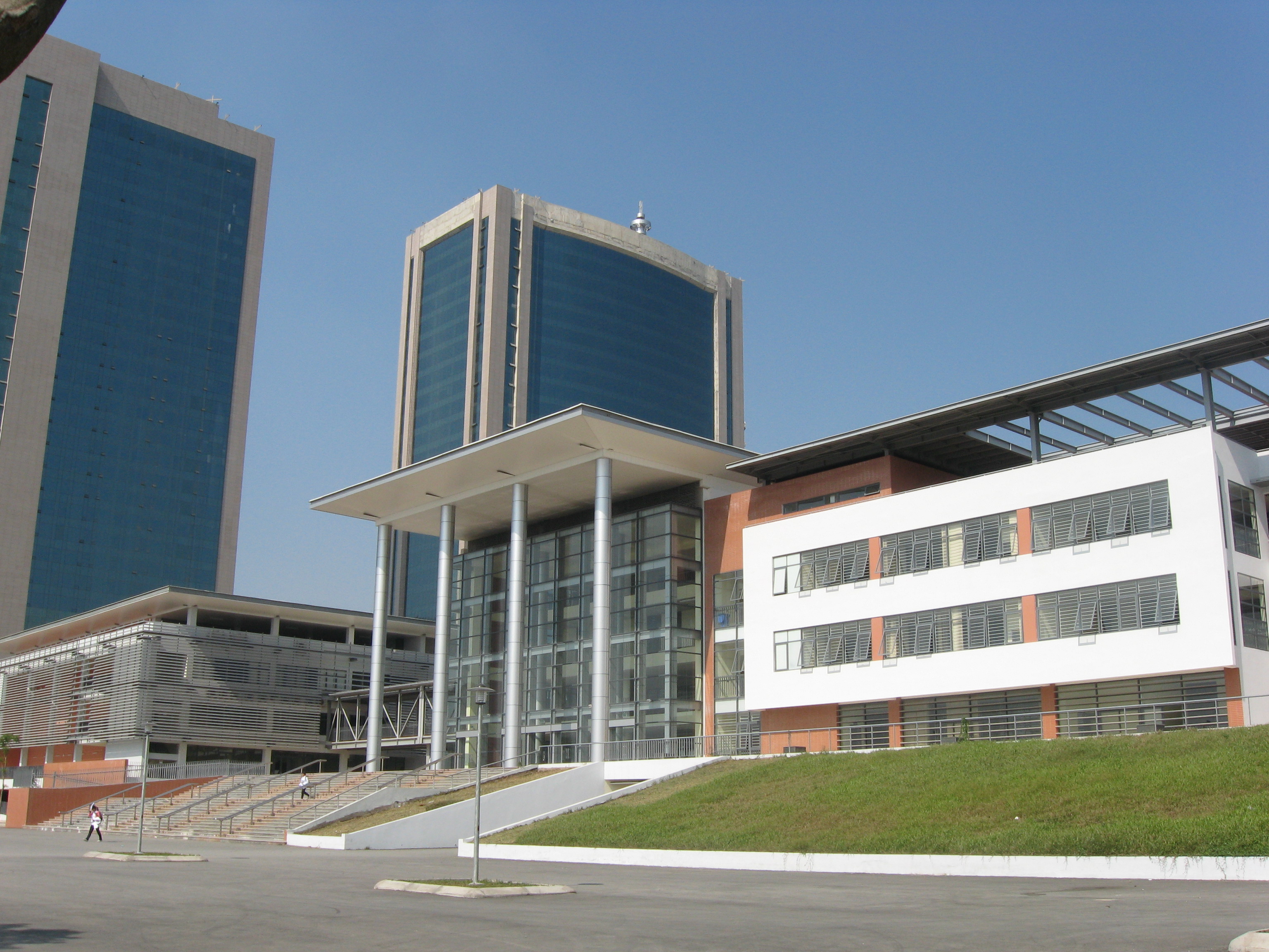 Hanoi_–_Amsterdam_High_School_01