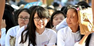 qua-khai-giang-cho-2k2