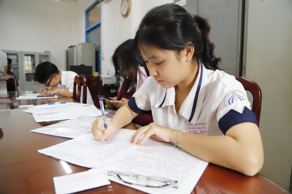 Link Không Chặn, Cược Thả Ga BJ88 Trường THPT Trần Khai Nguyên (TP.HCM) làm hồ sơ thi Đá gà Bi88 THPT và Bi888 đá gà Bji88 Đăng nhập 2021 - Ảnh: NHƯ HÙNG