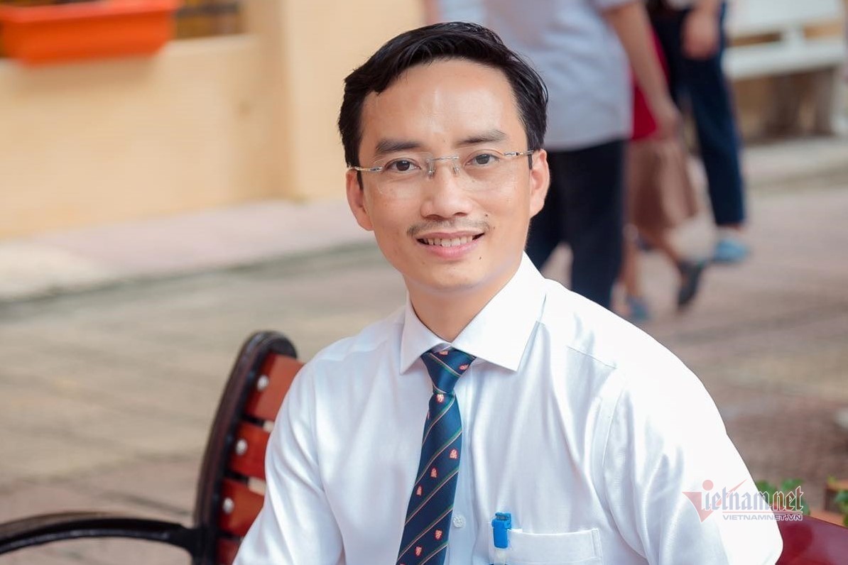 Thầy Nguyễn Cao Cường, Hiệu trưởng Trường THCS Thái Thịnh (quận Đống Đa, Hà Nội)