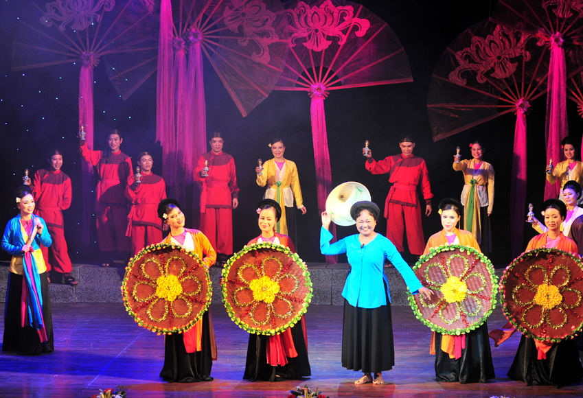 soan-bai-lang-nghe-va-phan-hoi-ve-noi-dung-mot-bai-thuyet-trinh-ket-qua-nghien-cuu-2