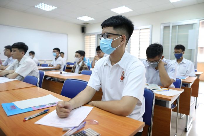 thi-danh-gia-nang-luc-tai-truong-dh-khoa-hoc-tu-nhien-dhqg-tp-hcm-anh-ngoc-duong-5-4303
